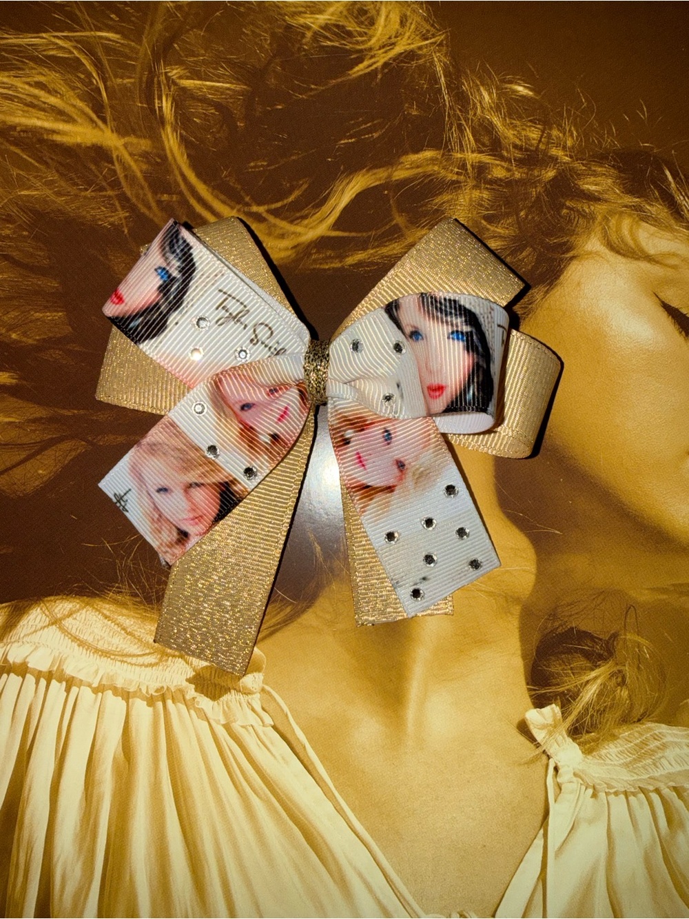 Rhinestone Embellished Taylor Swift Fearless Print Bow Hair Clip